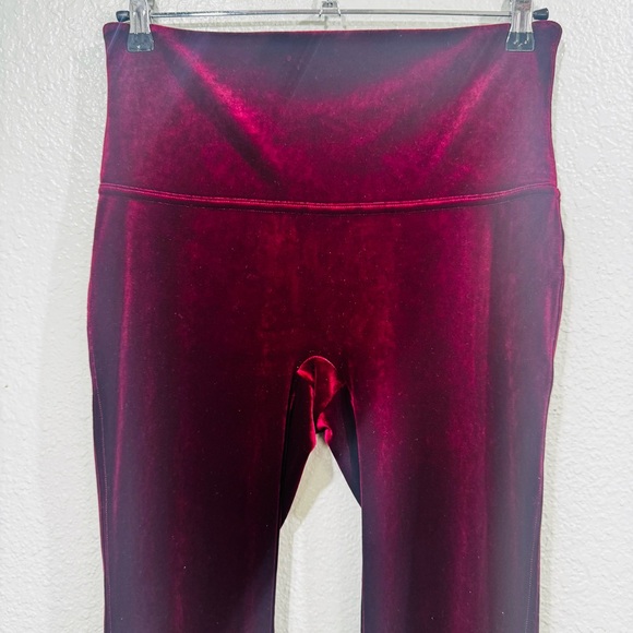 SPANX Velvet Deep Red Leggings Size Xlarge - Picture 4 of 12
